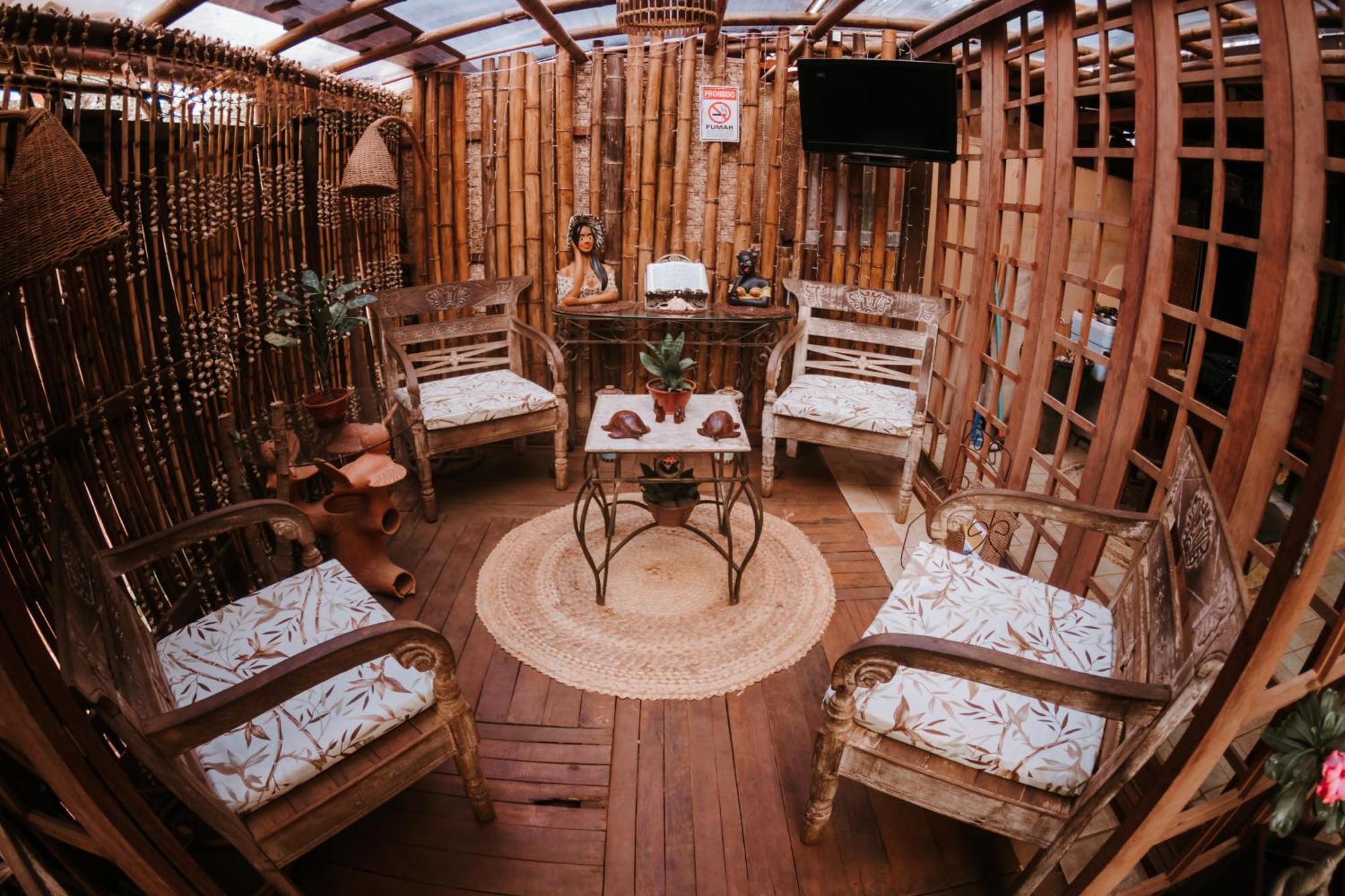 Doce Lar Hostel Noronha Fernando de Noronha Exteriör bild